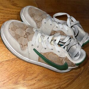 Gucci Nike Sneaker